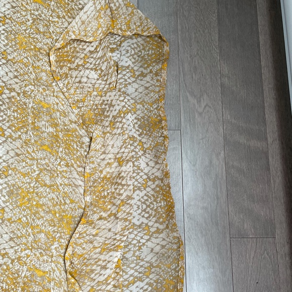 Accessory St snake skin patterned top Sz L - Picture 2 of 4